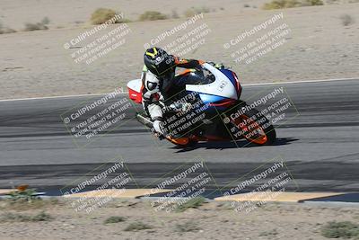 media/Oct-30-2025-Racers Edge (Thu) [[dabbdaf680]]/3-B Group/Session 3 (Turn 15 Inside)/